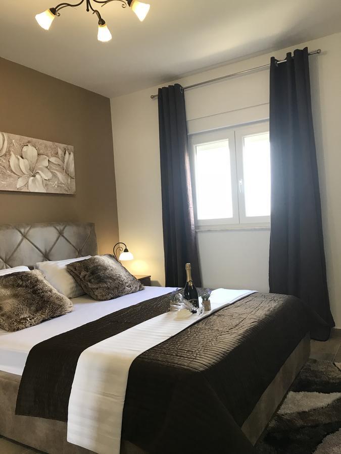 Luxury Apartments Bralic Bibinje Buitenkant foto