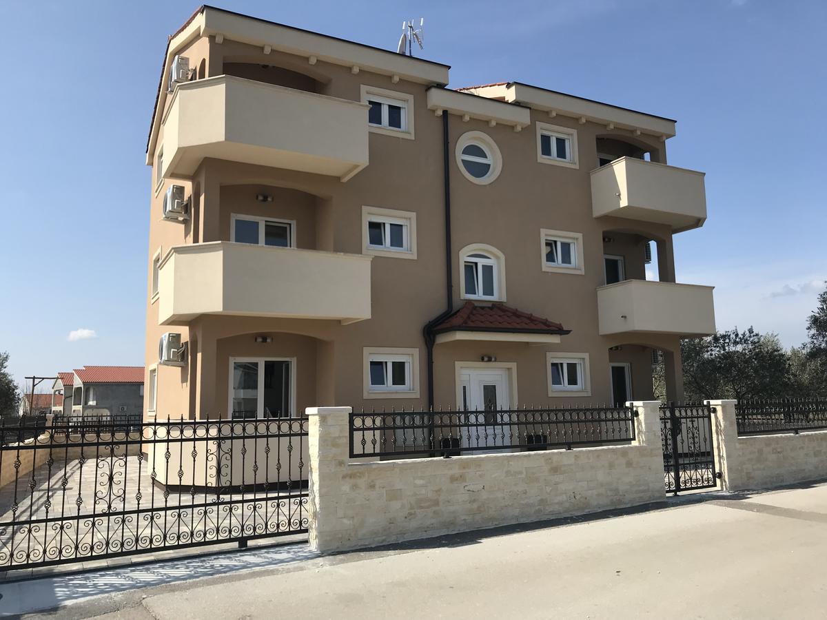 Luxury Apartments Bralic Bibinje Buitenkant foto