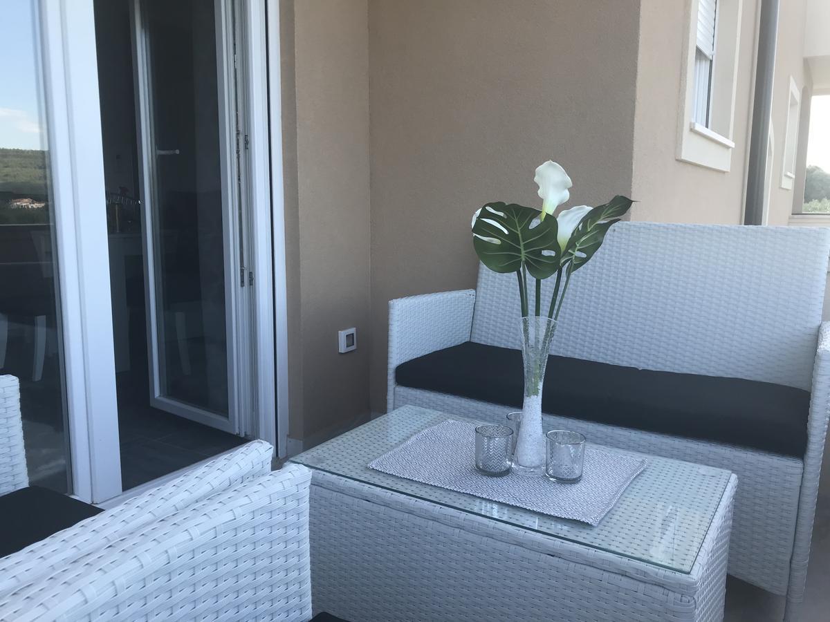 Luxury Apartments Bralic Bibinje Buitenkant foto